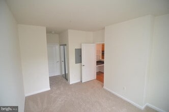 Building Photo - 12000 Market St