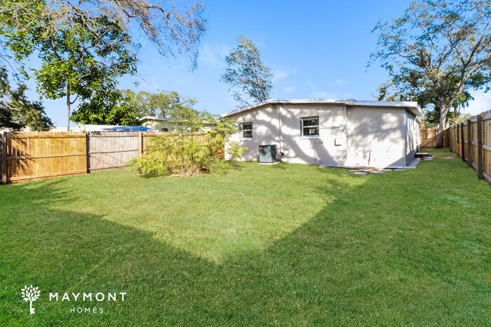 Building Photo - 625 58th St S