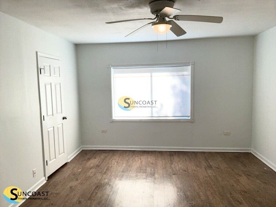 Building Photo - 478 W 58th St