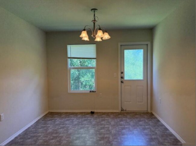 Building Photo - 5717 Levenwood Ln