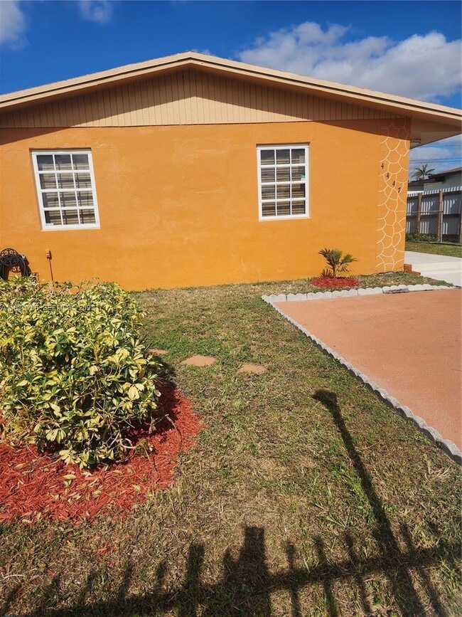 Building Photo - 4447 NW 169th Terrace