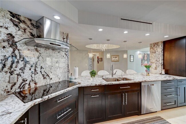 Building Photo - 4100 Galt Ocean Dr