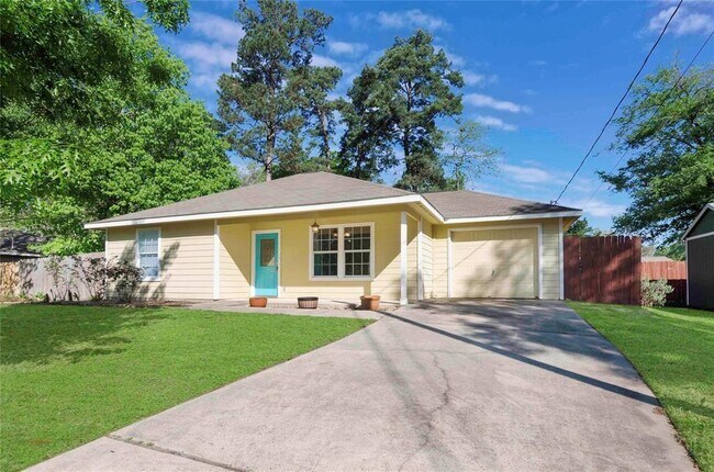 Building Photo - 10595 Royal Terrell Dr