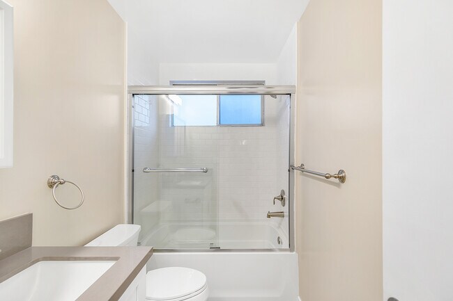 Building Photo - 3831 Beethoven St