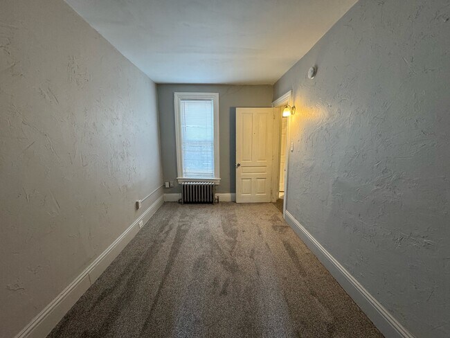 Building Photo - 729 W Philadelphia St
