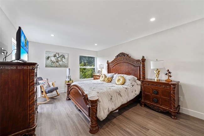 Building Photo - 10310 NW 5th Terrace