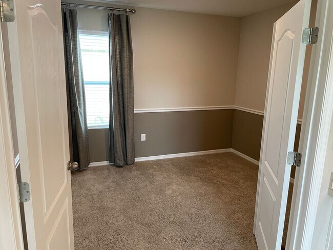 Building Photo - Open House Saturday June 20 - 10am-12am - ...