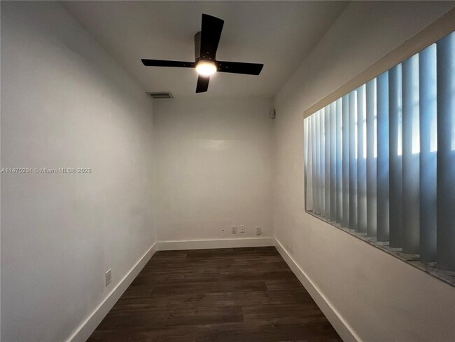 Building Photo - 3515 Van Buren St
