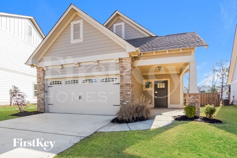 Primary Photo - 2766 Village Pl