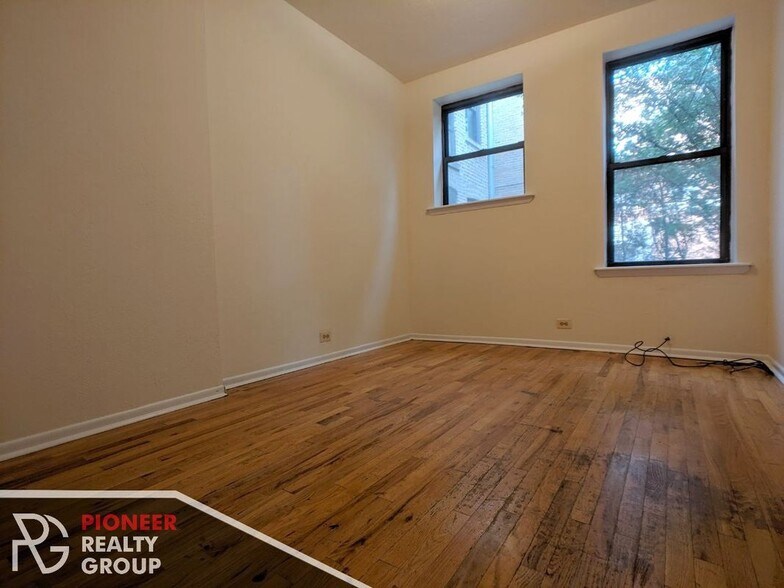 Building Photo - 2319 N Kedzie Blvd