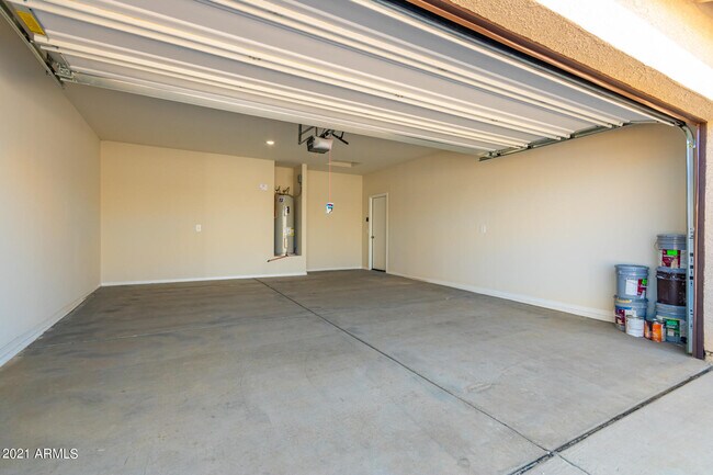 Building Photo - 36071 Seville Dr