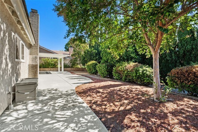 Building Photo - 4068 Jeffrey Dr