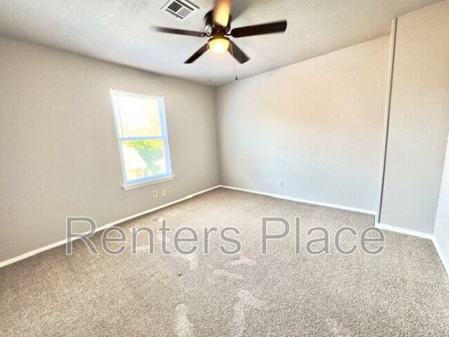 Building Photo - 1400 N Ironwood Pl