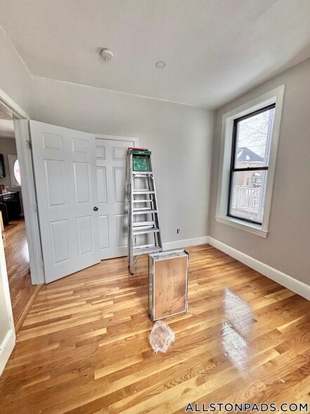 Building Photo - 17 Highgate St