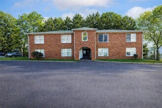 Building Photo - 6682 Chupp Rd