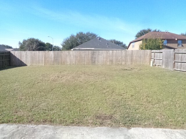 Building Photo - 9507 Maple Green Ln