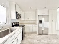 Building Photo - 18203 Coastline Dr