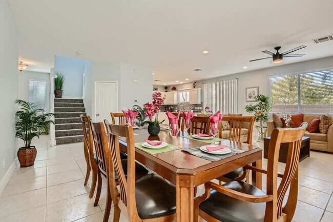 Building Photo - Southwest Home for Rent