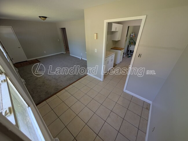 Building Photo - 4252 Belle Ave
