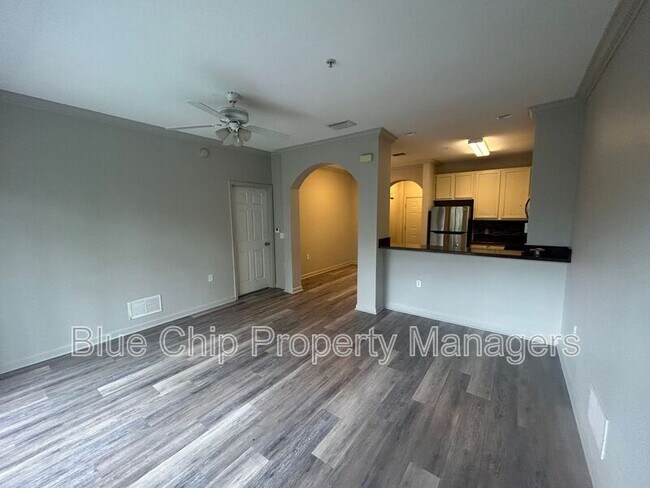 Building Photo - 14200 Avalon Rd