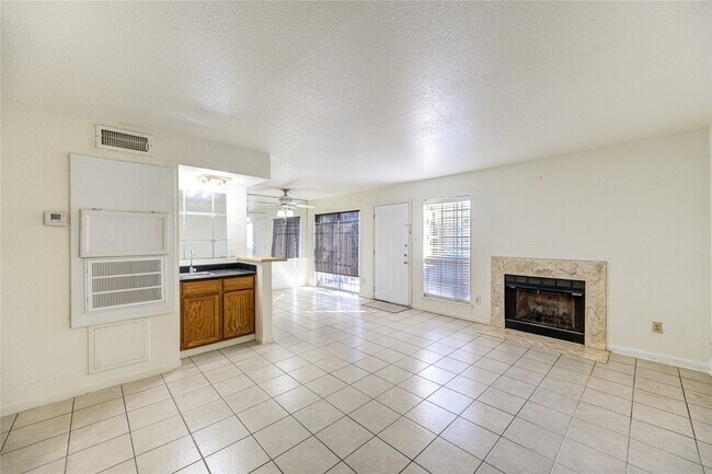 Building Photo - 6500 Sands Point Dr