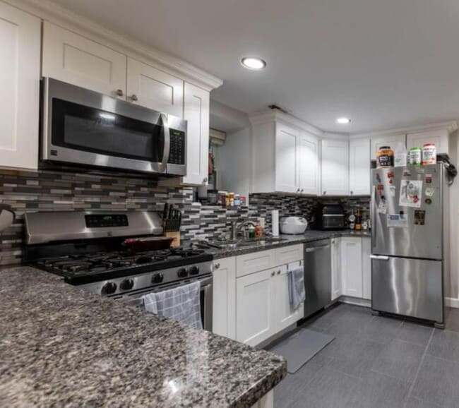 Primary Photo - 4 bedroom in Chicago IL 60647