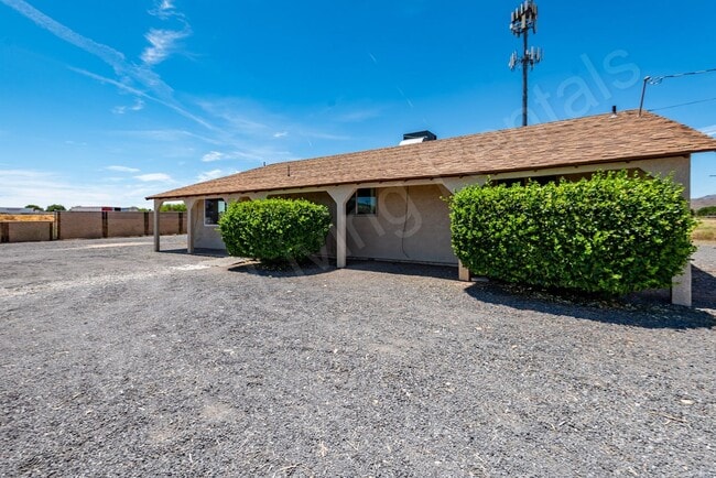 Building Photo - MOVE IN SPECIAL, $800 OFF FIRST MONTH