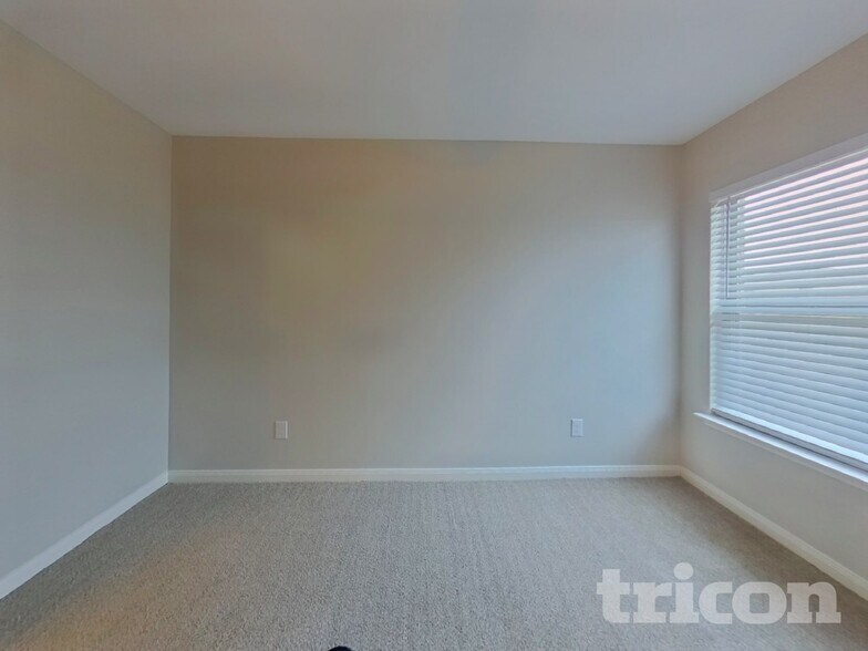 Building Photo - 4215 Calla Dr