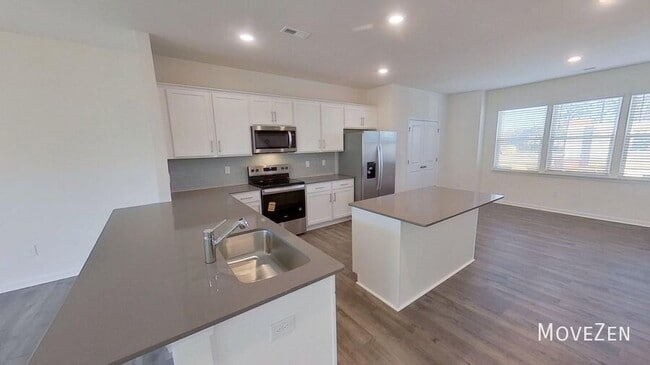 Building Photo - 720 Lucky Clover Way