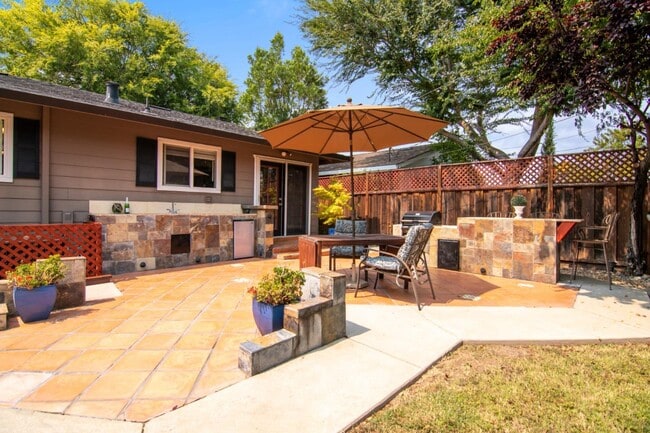 Building Photo - 5774 Lilac Blossom Ln