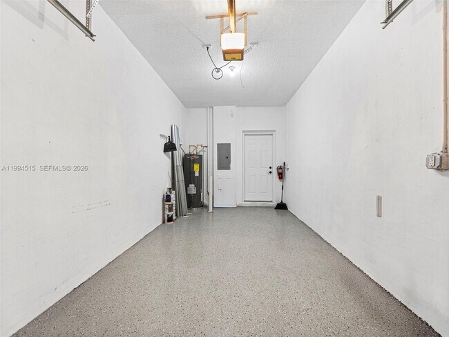 Building Photo - 4851 Bonsai Cir