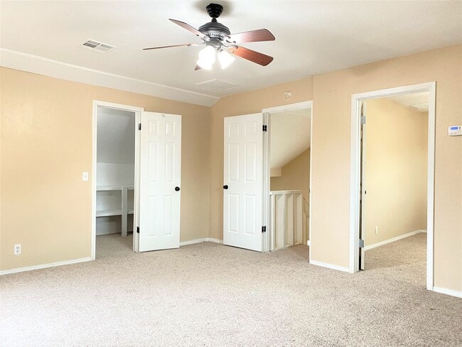 Building Photo - 725 Lapwing Rd