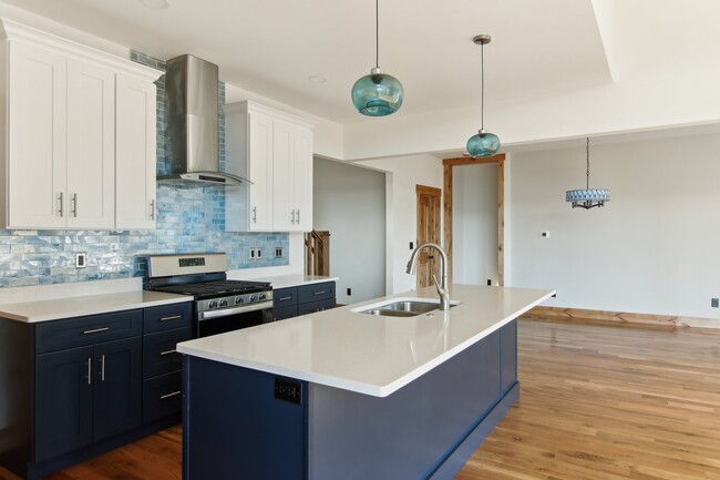 Building Photo - 81 Camsyn Dr