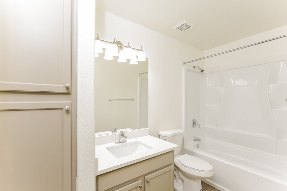 Building Photo - 7045 N 28th Ave