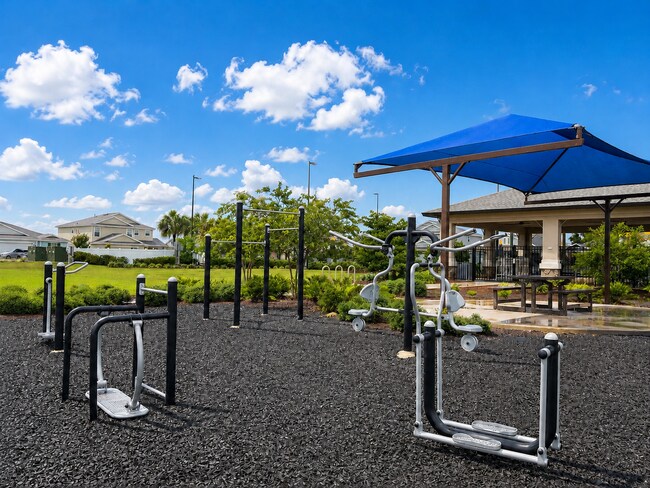 Building Photo - Experience modern & expansive living in this corner-lot 5Bedrooms/3.5Bath home at Ocala!