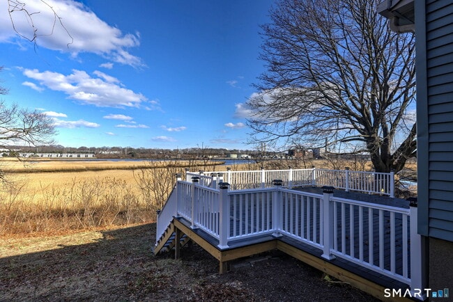 Building Photo - 206 Bridgeview Pl