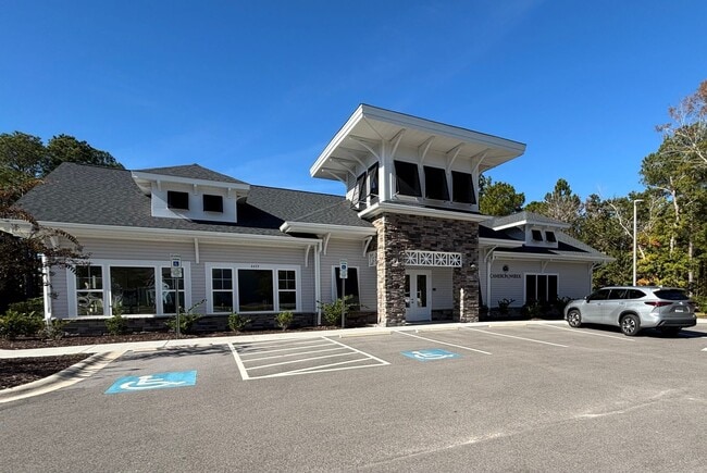 Building Photo - ***MOVE-IN SPECIAL*** $500 OFF OF YOUR FIRST MONTH'S RENT AND APPLICATION FEES WAIVED UPON APPROV...