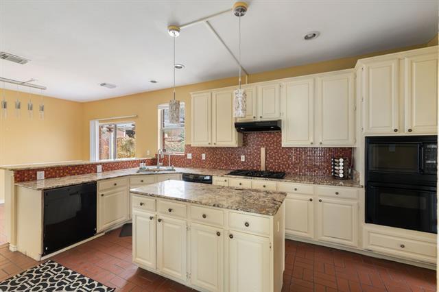 Building Photo - 2116 Houlton Ln