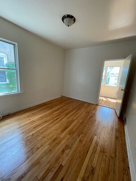 Building Photo - 1656 N Linder Ave