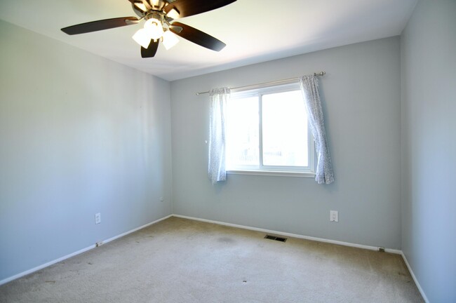 Building Photo - 3479 Burbank Dr