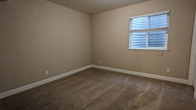 Building Photo - SPACIOUS RANCHER WITH FINISHED BASEMENT ON...
