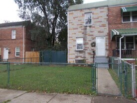 Building Photo - 3731 Saint Margaret St