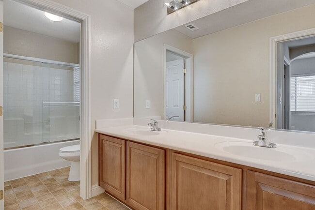 Building Photo - Beautiful 2story house with strip views