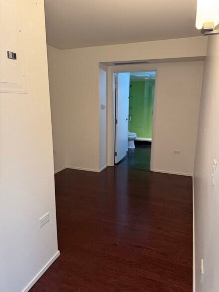 Nook - 255 N Sierra St