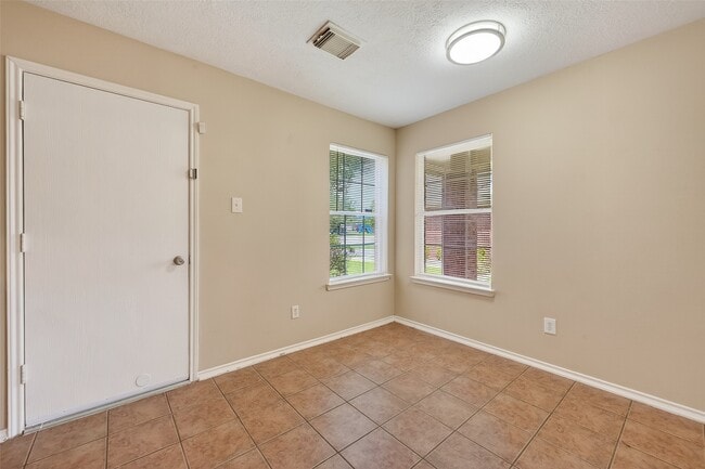 Building Photo - 17026 Cypresswood Glen Tr