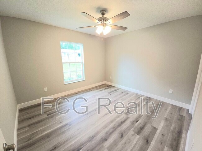 Building Photo - 7883 N Fieldstone Point