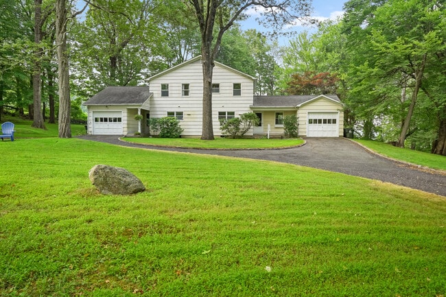 Building Photo - 35 Deacon Abbott Rd