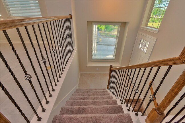 Building Photo - 163 Axlewood Ct