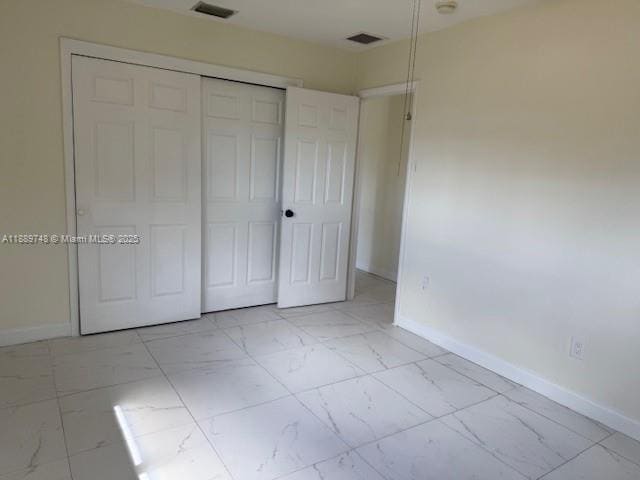 Building Photo - 6111 SW 39th Ct