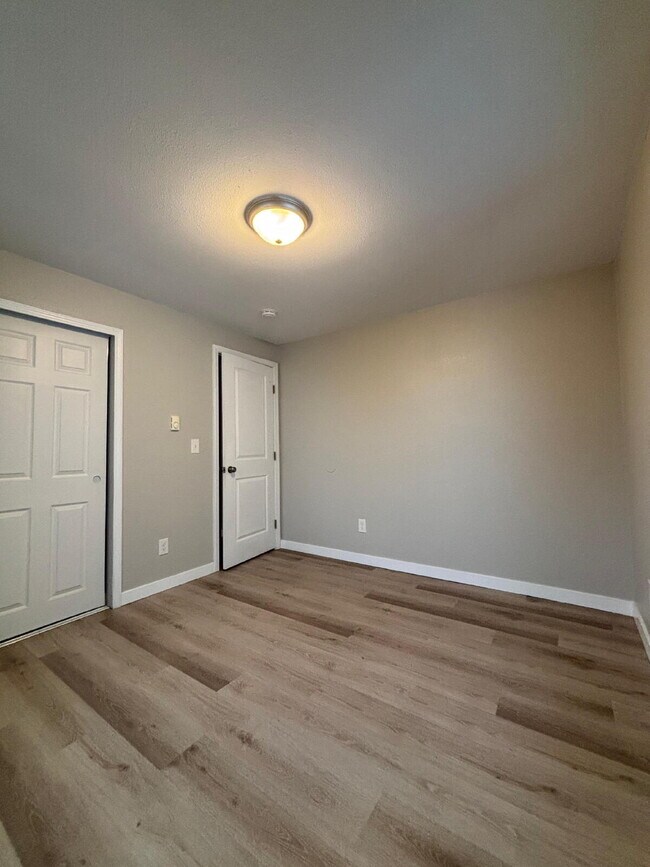 Building Photo - *1626 S G St #4, Tacoma, WA*